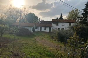 Rudere su 10.000 mq di terreno