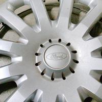 copricerchi originali Ford da 15