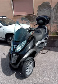 Piaggio MP3 300