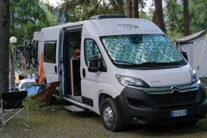Poessl Roadcar R600 2023 38.000km superaccessoriat