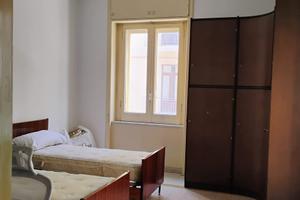 Stanza Salerno centro per donne