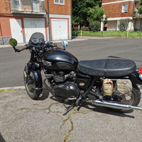 Triumph Bonneville T100 Black