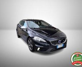 VOLVO V40 D2 1.6 R-design Momentum