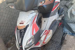 aprilia sr50 SVEND