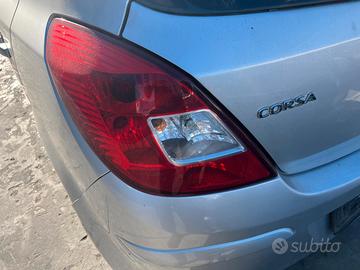 Fanale posteriore sx Opel Corsa D