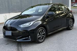 YARIS NEOPATENTATI GARANZIA FINO 15 ANNI