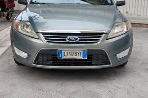 Ford Mondeo Ghia