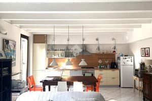 4 LOCALI A CORTE FRANCA