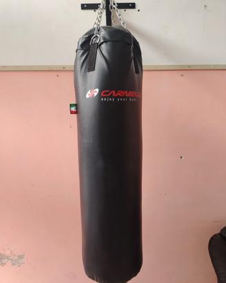 Sacco da boxe Carnielli 40kg. + supporto