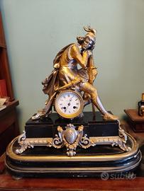 Orologio antico stile impero