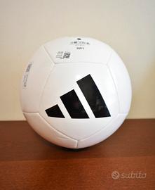 ⚽️ Adidas Universadi pallone da calcio bianco e ne