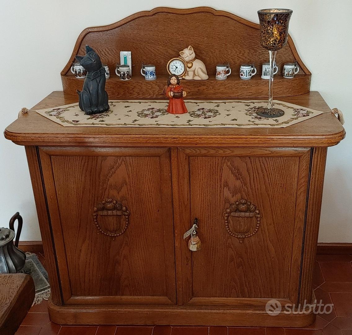 Credenza in legno stile tirolese Arredamento e Casalinghi In vendita