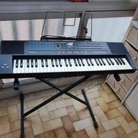 Tastiera Roland E 15