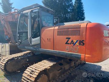 Escavatore Hitachi ZX240