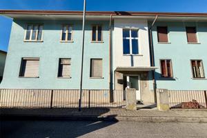 APPARTAMENTO TRICAMERE DA RINNOVARE - POSIZIONE...