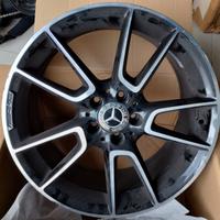 Mercedes cerchi AMG da 19 pollici