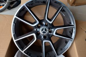 Mercedes cerchi AMG da 19 pollici