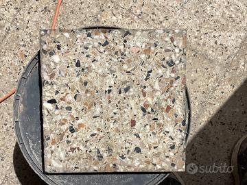 Piastrelle in graniglia