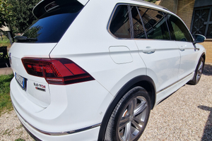Volkswagen tiguan R-Line 2.0 tdi 190cv