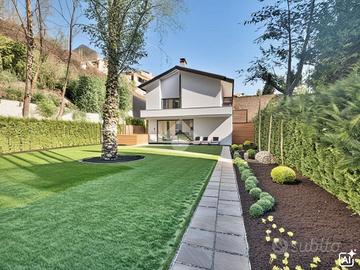 CASA SEMINDIPENDENTE A MONTEFIORE CONCA