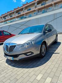 lancia delta 