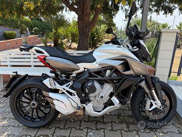 MV AUGUSTA STRADALE