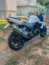 Kawasaki Z750