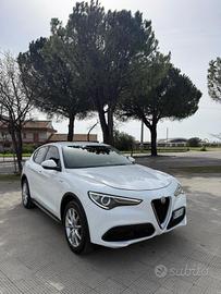 Alfa Romeo Stelvio 2.2