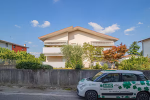 APPARTAMENTO TRICAMERE CON MANSARDA E GARAGE