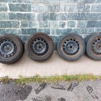 cerchi 16 con gomme invernali golf 6