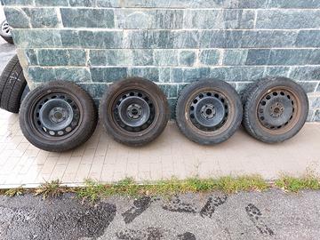 cerchi 16 con gomme invernali golf 6