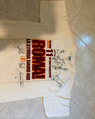 Maglia con autografi