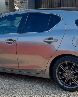LEXUS CT200H HYBRID 
