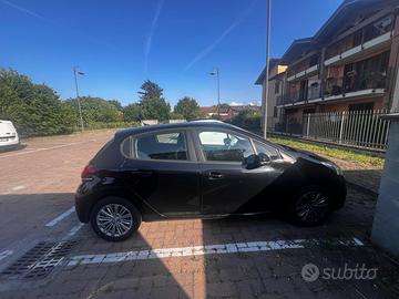 Peugeot 208 208 I 2015 5p 1.2 puretech Active s