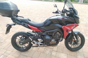 moto Yamaha Tracer 900