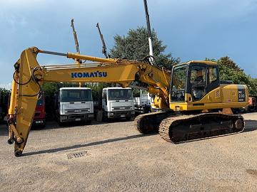 KOMAT'SU PC230 - 7