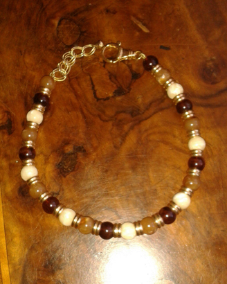Collana gioiello con perle in vetro