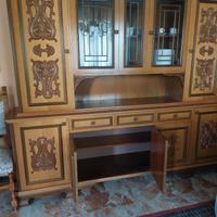 Credenza soggiorno stile liberty