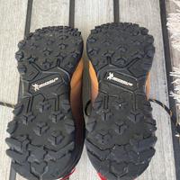 Scarpe da avvicinamento e trekking