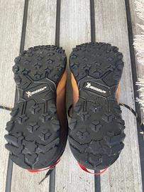 Scarpe da avvicinamento e trekking
