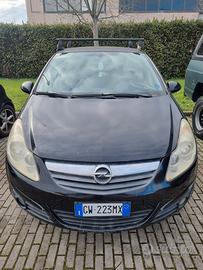 OPEL CORSA CON MOTORE NUOVO