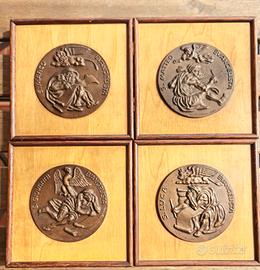 Set di arte sacra - 4 quadretti con medaglione