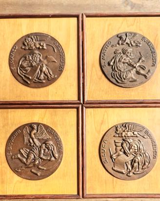 Set di arte sacra - 4 quadretti con medaglione