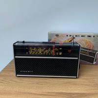 RADIO PORTATILE INDESIT R 15 VINTAGE ANNI 70 NUOVA