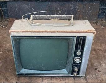 Televisore vintage antico anni 60