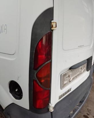 Fanale posteriore sinistro RENAULT KANGOO del 2001