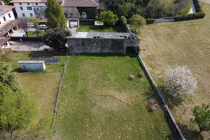 RUSTICO CON TERRENO