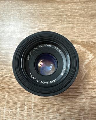 Canon lens fd 50mm 1 : 1.8