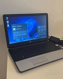 Portatile windows 11 intel i5 schermo 15"