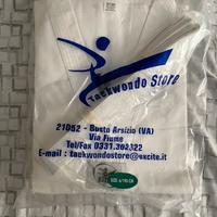 Dobok Taekwondo con Cintura